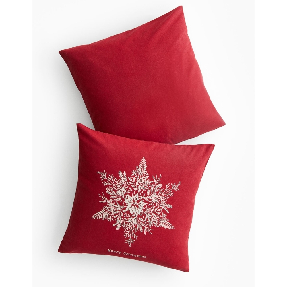 H&M Christmas Snowflake Red 20 x 20 Cotton Pillowcase Set of 2 NEW
